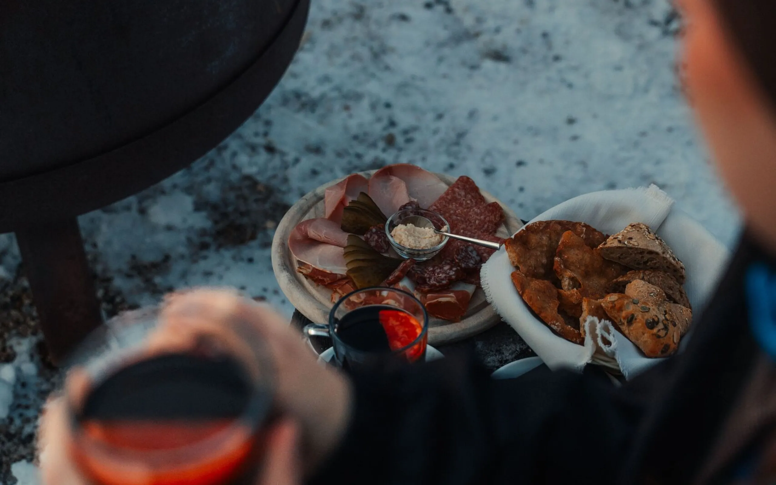 Sunset aperitif at the foot of Sass de Putia 2