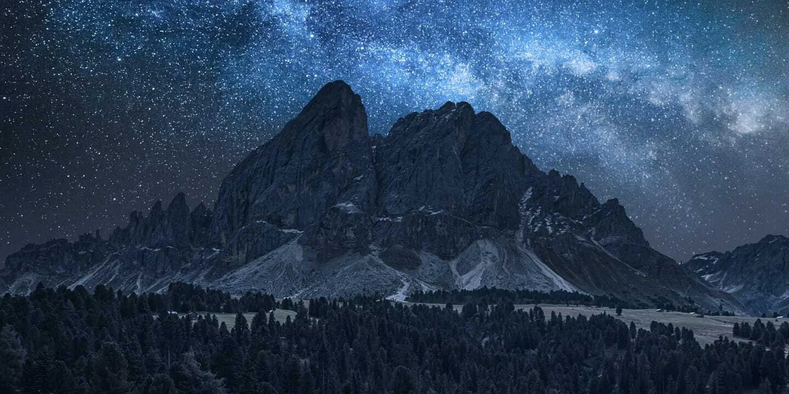 Ütia de Börz - Foto notturna - CTA booking