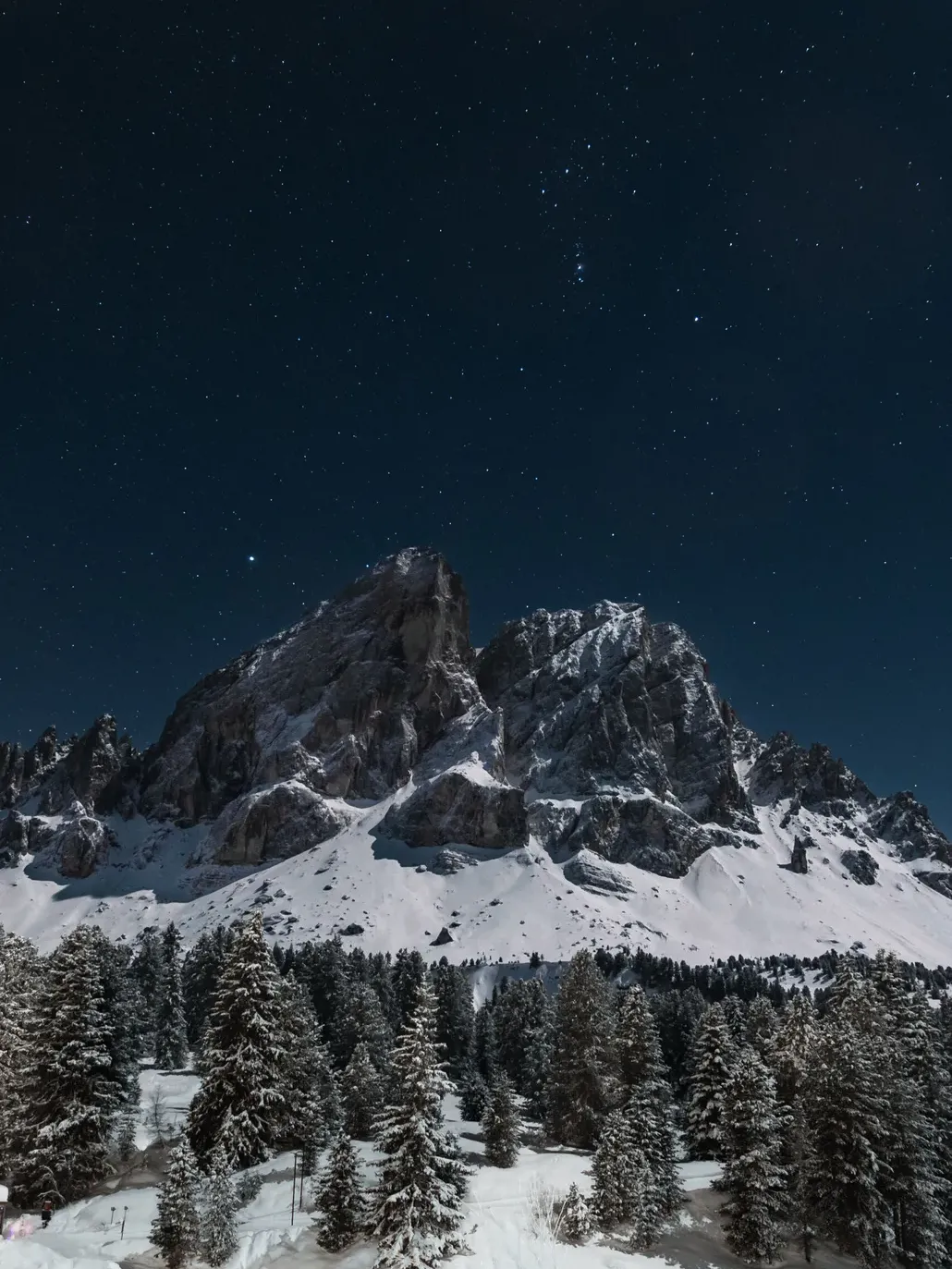 Winter night at Passo delle Erbe